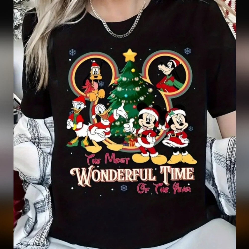 Disney Characters Christmas Graphic T-Shirt Nwot